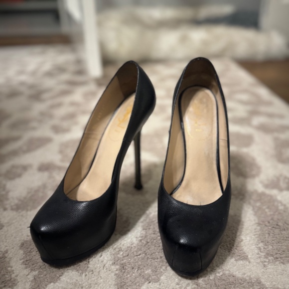 Yves Saint Laurent Tribute Two Platform Pump In Black - Picture 1 of 9